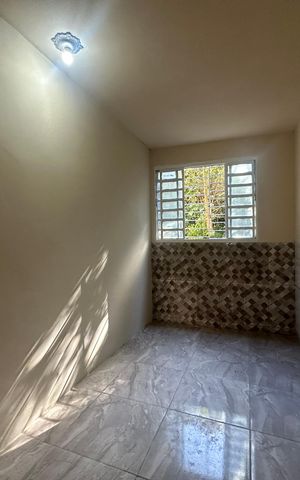 Casa à venda com 35m², 1 quarto e sem vagaSala