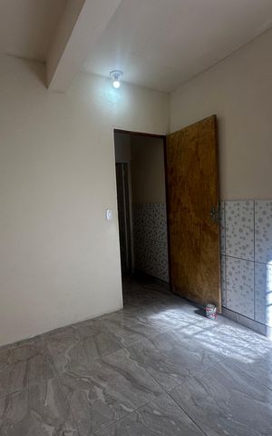 Casa à venda com 35m², 1 quarto e sem vagaQuarto