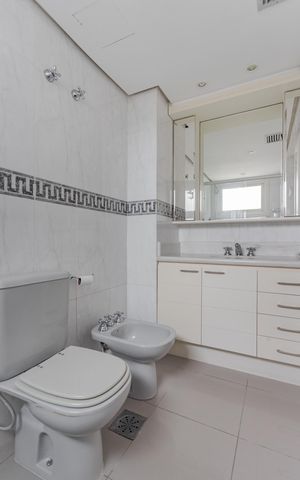 Apartamento para alugar com 140m², 2 quartos e 2 vagas Apartamento para alugar com 140m², 2 quartos e 2 vagasSuíte