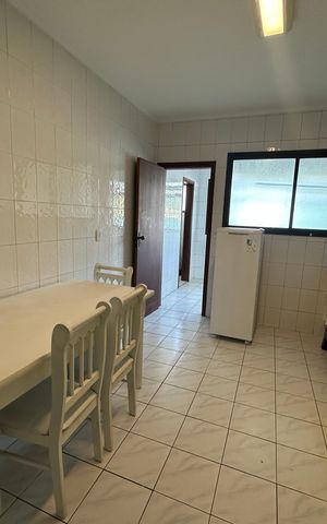 Apartamento para alugar com 144m², 3 quartos e 2 vagasCozinha
