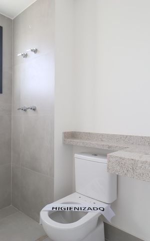 Apartamento à venda com 188m², 3 quartos e 2 vagasBanheiro da Suíte 2