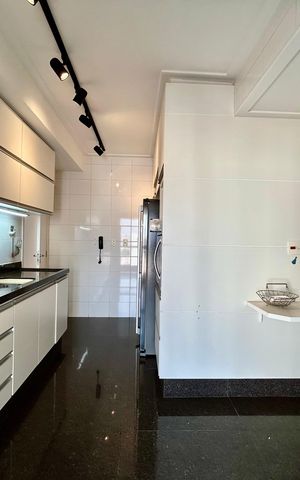 Apartamento à venda com 151m², 4 quartos e 3 vagasCozinha
