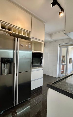 Apartamento à venda com 151m², 4 quartos e 3 vagasCozinha