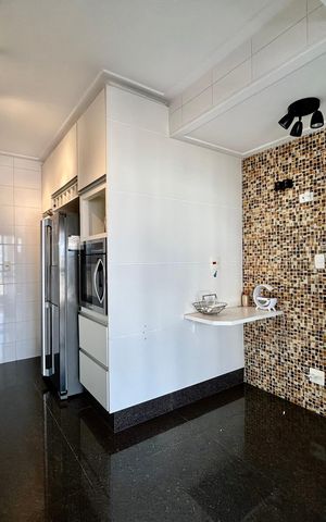Apartamento à venda com 151m², 4 quartos e 3 vagasCozinha
