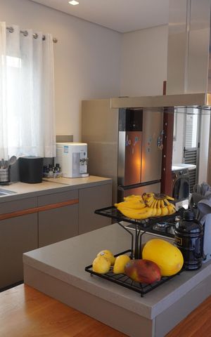 Casa de condomínio para alugar com 345m², 2 quartos e 4 vagasCozinha