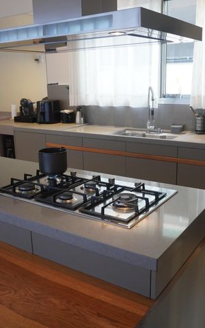 Casa de condomínio para alugar com 345m², 2 quartos e 4 vagasCozinha