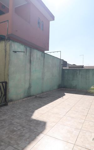 Casa à venda com 275m², 3 quartos e 8 vagasQuintal