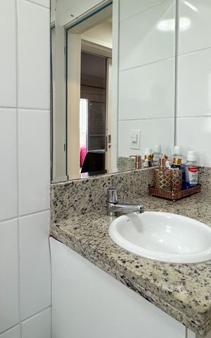 Apartamento à venda com 65m², 2 quartos e 1 vaga Apartamento à venda com 65m², 2 quartos e 1 vagaBanheiro Social