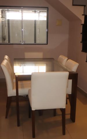 Casa para alugar com 210m², 3 quartos e 2 vagasSala