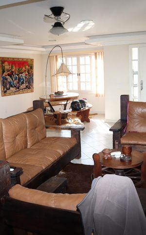 Casa à venda com 210m², 4 quartos e 3 vagassala