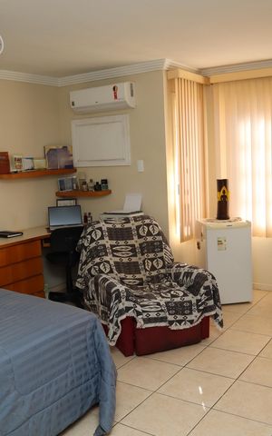 Casa à venda com 210m², 4 quartos e 3 vagasquarto 1