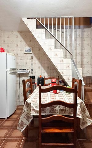 Casa para alugar com 230m², 5 quartos e 2 vagas Casa para alugar com 230m², 5 quartos e 2 vagasCozinha - Casa 2