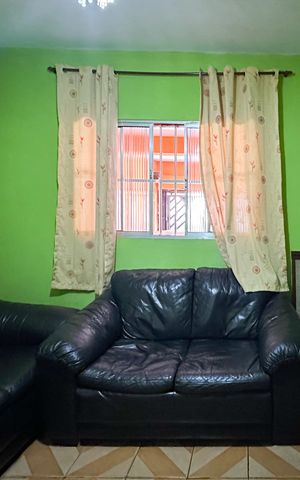 Casa para alugar com 230m², 5 quartos e 2 vagas Casa para alugar com 230m², 5 quartos e 2 vagasSala - Casa 1