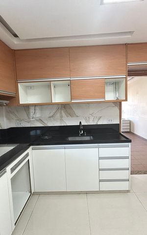 Apartamento para alugar com 65m², 2 quartos e 1 vagaCozinha