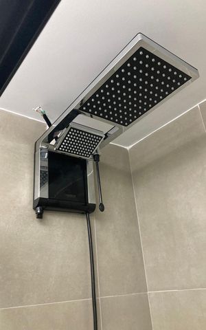 Studio para alugar com 25m², 1 quarto e 1 vaga Studio para alugar com 25m², 1 quarto e 1 vagaBanheiro social