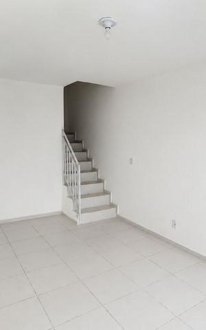 Casa para alugar com 76m², 2 quartos e 1 vaga Casa para alugar com 76m², 2 quartos e 1 vagaSala