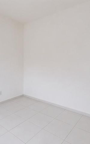 Casa para alugar com 76m², 2 quartos e 1 vaga Casa para alugar com 76m², 2 quartos e 1 vagaCozinha