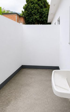 Casa para alugar com 76m², 2 quartos e 1 vaga Casa para alugar com 76m², 2 quartos e 1 vagaLavanderia