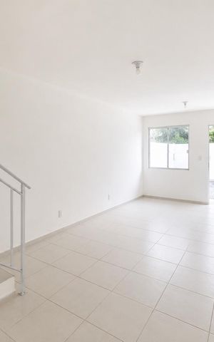 Casa para alugar com 76m², 2 quartos e 1 vaga Casa para alugar com 76m², 2 quartos e 1 vagaSala