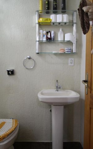 Casa para alugar com 100m², 4 quartos e 2 vagasBanheiro