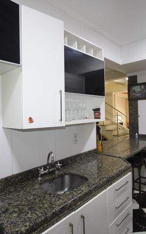 Casa para alugar com 100m², 4 quartos e 2 vagasCozinha