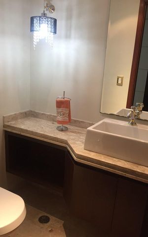 Apartamento à venda com 125m², 3 quartos e 2 vagas Apartamento à venda com 125m², 3 quartos e 2 vagasBanheiro