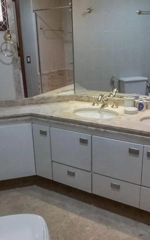 Apartamento à venda com 125m², 3 quartos e 2 vagas Apartamento à venda com 125m², 3 quartos e 2 vagasBanheiro