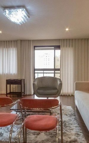 Apartamento à venda com 125m², 3 quartos e 2 vagas Apartamento à venda com 125m², 3 quartos e 2 vagasSala