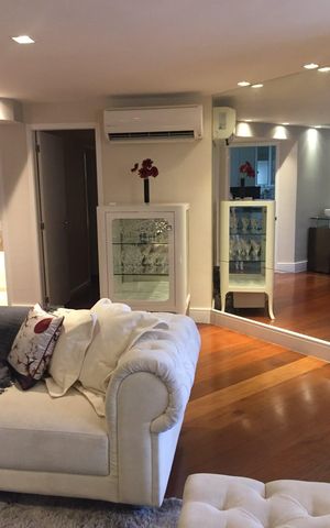Apartamento à venda com 125m², 3 quartos e 2 vagasSala