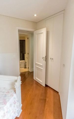 Apartamento à venda com 125m², 3 quartos e 2 vagas Apartamento à venda com 125m², 3 quartos e 2 vagasQuarto