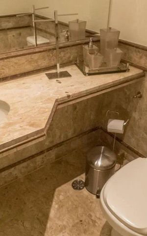 Apartamento à venda com 125m², 3 quartos e 2 vagas Apartamento à venda com 125m², 3 quartos e 2 vagasBanheiro