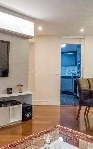 Apartamento à venda com 125m², 3 quartos e 2 vagas Apartamento à venda com 125m², 3 quartos e 2 vagasSala de Jantar