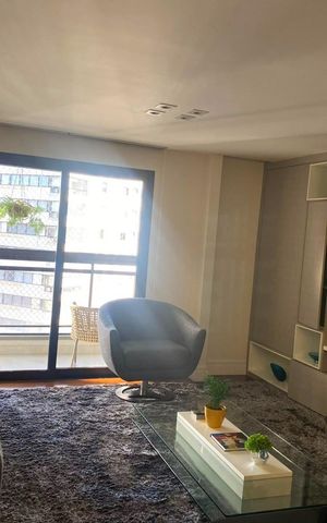 Apartamento à venda com 125m², 3 quartos e 2 vagas Apartamento à venda com 125m², 3 quartos e 2 vagasSala