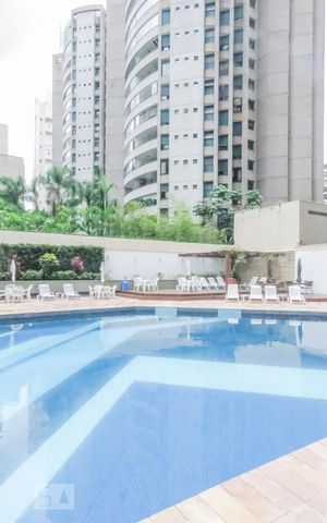 Apartamento à venda com 125m², 3 quartos e 2 vagas Apartamento à venda com 125m², 3 quartos e 2 vagasPiscina