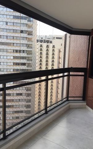 Apartamento à venda com 125m², 3 quartos e 2 vagas Apartamento à venda com 125m², 3 quartos e 2 vagasVaranda