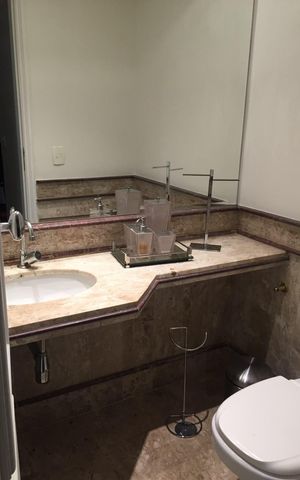 Apartamento à venda com 125m², 3 quartos e 2 vagas Apartamento à venda com 125m², 3 quartos e 2 vagasBanheiro