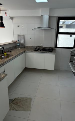 Casa de condomínio para alugar com 140m², 3 quartos e 4 vagasCozinha