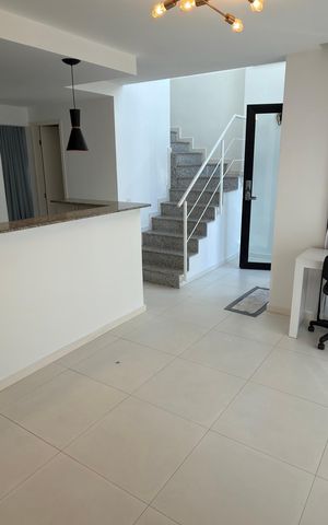 Casa de condomínio para alugar com 140m², 3 quartos e 4 vagasSala
