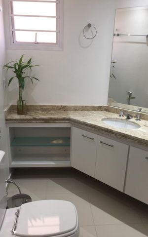 Apartamento à venda com 125m², 3 quartos e 2 vagas Apartamento à venda com 125m², 3 quartos e 2 vagasBanheiro