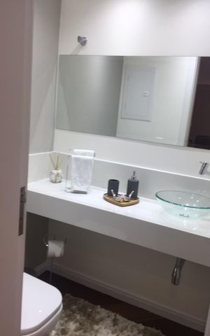 Apartamento à venda com 125m², 3 quartos e 2 vagas Apartamento à venda com 125m², 3 quartos e 2 vagasBanheiro