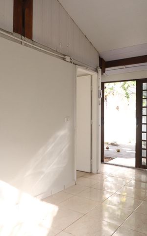 Casa para alugar com 140m², 3 quartos e 2 vagasSala