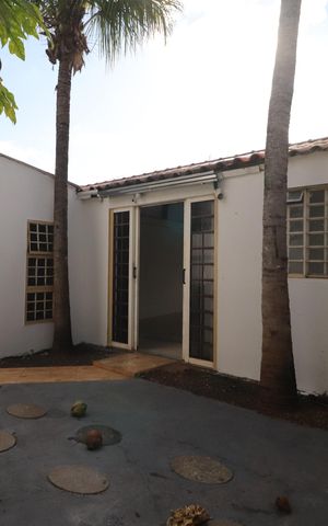 Casa para alugar com 140m², 3 quartos e 2 vagasQuintal / Jardim