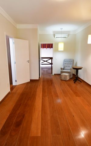 Casa de condomínio para alugar com 500m², 4 quartos e 5 vagasQuarto 3 - Suíte