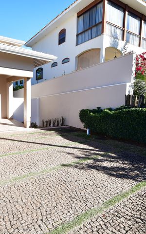 Casa de condomínio para alugar com 500m², 4 quartos e 5 vagasGaragem