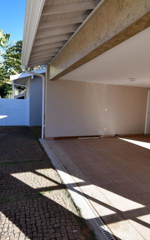 Casa de condomínio para alugar com 500m², 4 quartos e 5 vagasGaragem
