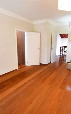 Casa de condomínio para alugar com 500m², 4 quartos e 5 vagasQuarto 3 - Suíte