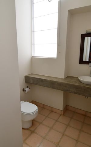 Casa de condomínio para alugar com 500m², 4 quartos e 5 vagasBanheiro
