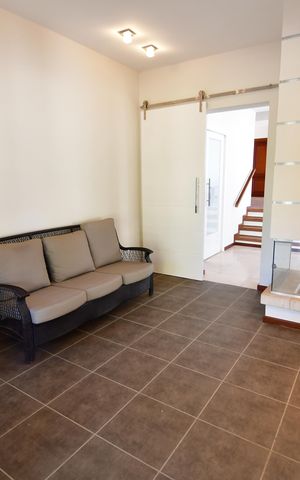 Casa de condomínio para alugar com 500m², 4 quartos e 5 vagasSala