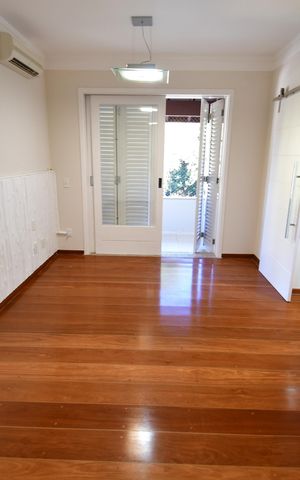 Casa de condomínio para alugar com 500m², 4 quartos e 5 vagasQuarto 2 - Suíte