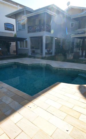Casa de condomínio para alugar com 500m², 4 quartos e 5 vagasPiscina